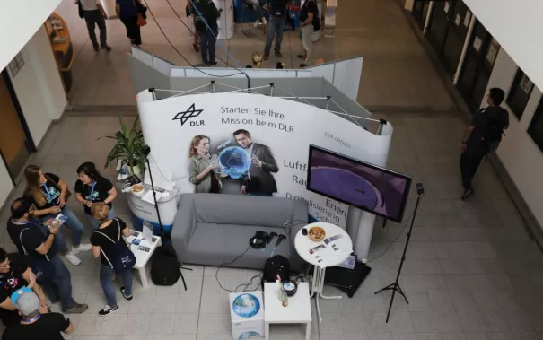 20190810-11_fbinf_froscon14_2019_kw_img_184.jpg (DE)