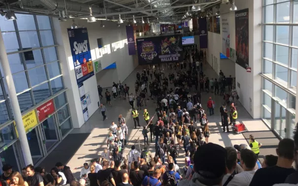 20190820-24_fbinf_gamescom2019_kw_phone_0138.jpg (DE)