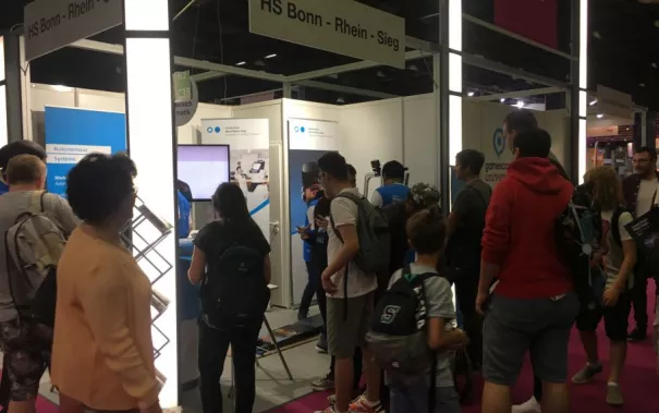 20190820-24_fbinf_gamescom2019_kw_phone_0143.jpg (DE)