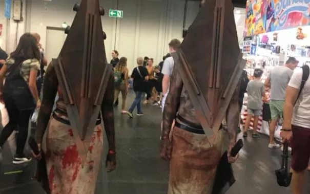 20190820-24_fbinf_gamescom2019_kw_phone_0173.jpg (DE)