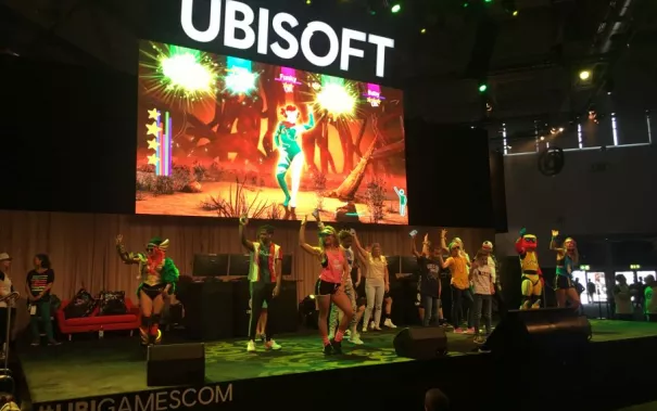 20190820-24_fbinf_gamescom2019_kw_phone_0204.jpg (DE)