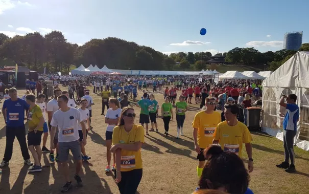 20190912_h-brs_fbinf_firmenlauf_sammler_oe-teaminf_img_006.jpg (DE)