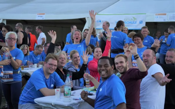 20190912_h-brs_fbinf_firmenlauf_sammler_oe-teaminf_img_029.jpg (DE)