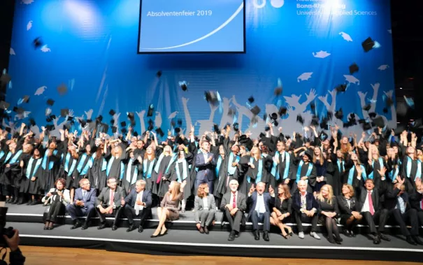 20191026_fbinf_absolventenfeier_telekomdome_mt_img_-0400.jpg (DE)