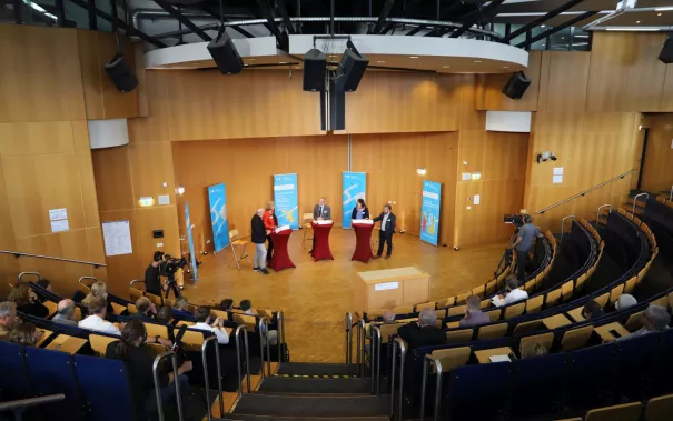 mobilitaetstag podiumsdiskussion audmiax sta 20220916  foto martin schulz 30.JPG
