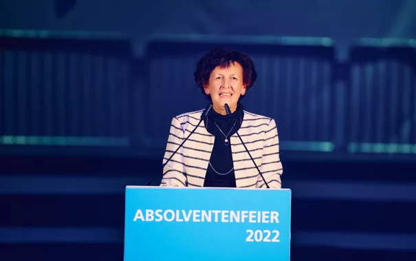 Absolventenfeier Telekom Dome Festakt 20221022 Foto Nathan Dreessen 178.jpg