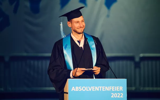 Absolventenfeier Telekom Dome Festakt 20221022 Foto Nathan Dreessen 196.jpg
