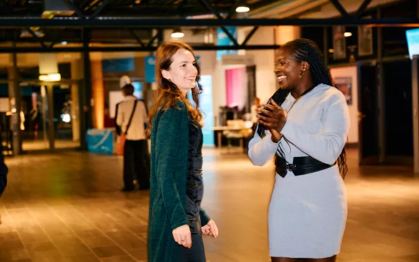 Absolventenfeier Telekom Dome Party 20221022 Foto Nathan Dreessen 304.jpg