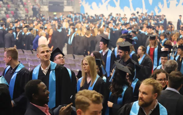 absolventenfeier telekom dome festakt 20221022 foto juri kuestenmacher 011.JPG