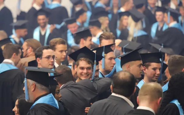 absolventenfeier telekom dome festakt 20221022 foto juri kuestenmacher 014.JPG