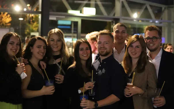 absolventenfeier telekom dome party 20221022 foto juri kuestenmacher 12.JPG