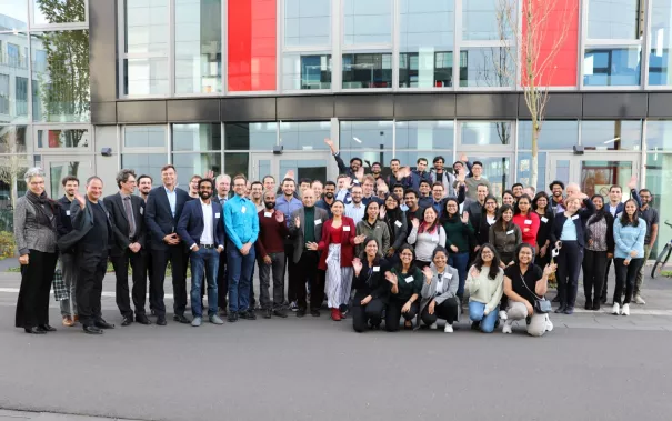 b-it 20Jahre Feier Jublilaeum Gruppenbild 20221111 Foto Kira Wazinski 340.JPG