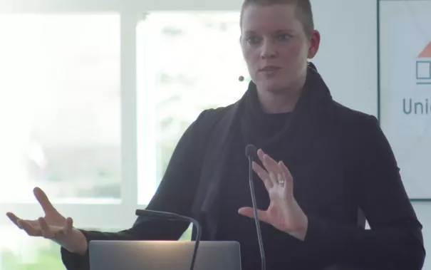 Janina Loh auf der Konferenz Ehtik der Transformation