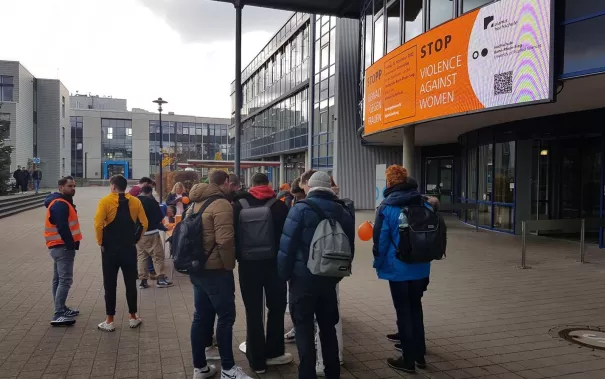 OrangeDay22-Sankt Augustin-Studentinnen