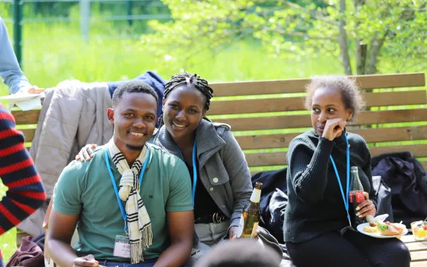 BIDA Summer School Begruessung Campusgarten StA 20230508 foto juri kuestenmacher 45.JPG