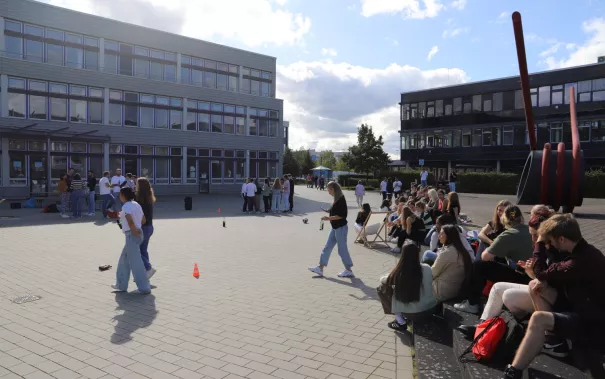 Erstsemesterbegruessung Fachschaft WiWi Rhb in StA 20230922 Foto Juri Kuestenmacher 107.JPG