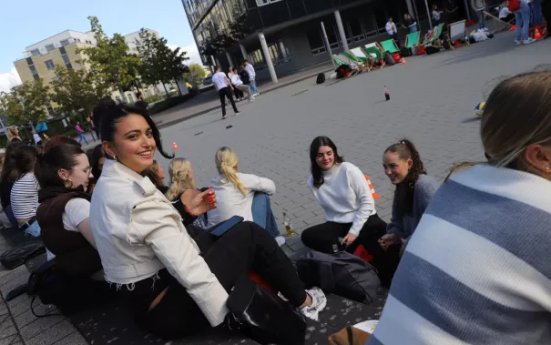 Erstsemesterbegruessung Fachschaft WiWi Rhb in StA 20230922 Foto Juri Kuestenmacher 113.JPG