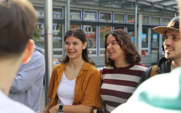 Erstsemesterbegruessung Fachschaft WiWi Rhb in StA 20230922 Foto Juri Kuestenmacher 141.JPG