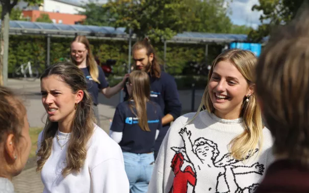 Erstsemesterbegruessung Fachschaft WiWi Rhb in StA 20230922 Foto Juri Kuestenmacher 153.JPG