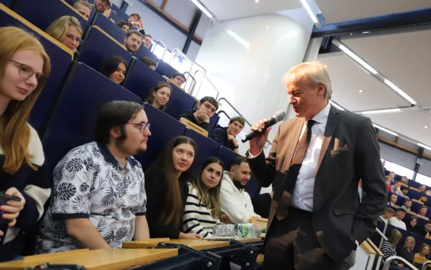 Welcome Erstsemester Audimax StA 20230925 Foto Juri Kuestenmacher 029.JPG