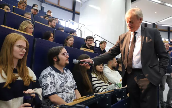 Welcome Erstsemester Audimax StA 20230925 Foto Juri Kuestenmacher 032.JPG