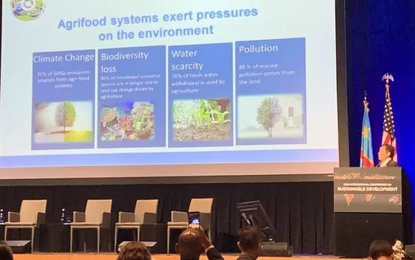 Dr. Qu Dongyu, Generaldirektor, Ernährungs- und Landwirtschaftsorganisation der Vereinten Nationen (FAO) über den Druck der Agrar- und Ernährungssysteme auf die Umwelt, Conference New York 2023