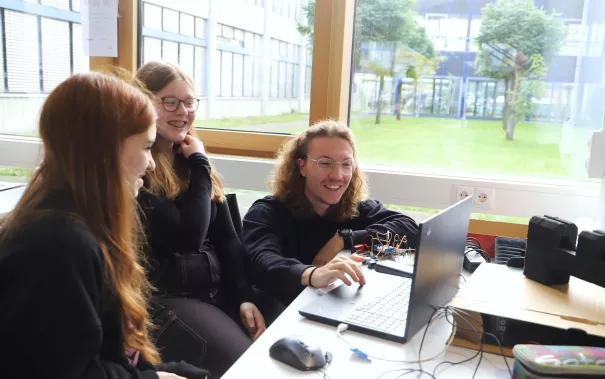 Hackdays Projekt lasst uns mal machen Gleichstellung MINT 25 10 2023