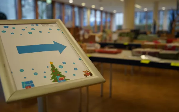 Geschenkeausgabe Wunschbaum Sankt Augustin und Rheinbach 2023