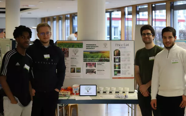 Messesimulation Wirtschaftsinformatik SPZ Mensa StA 20231207 foto juri kuestenmacher 022.JPG