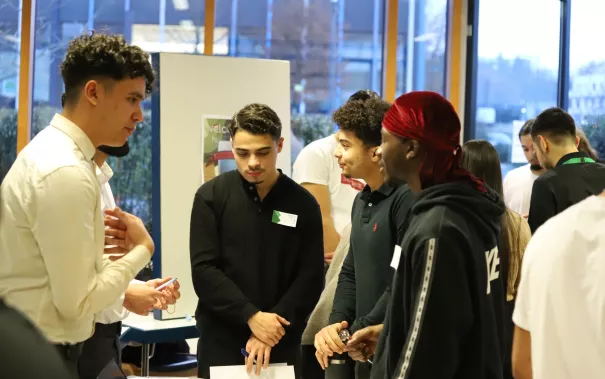 Messesimulation Wirtschaftsinformatik SPZ Mensa StA 20231207 foto juri kuestenmacher 107.JPG
