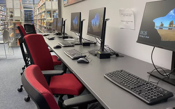 Wiedereroeffnung Bibliothek Rhb 20240108 foto daniela greulich 04.JPG