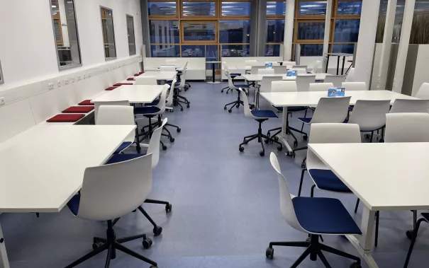 Wiedereroeffnung Bibliothek Rhb 20240108 foto daniela greulich 06.JPG