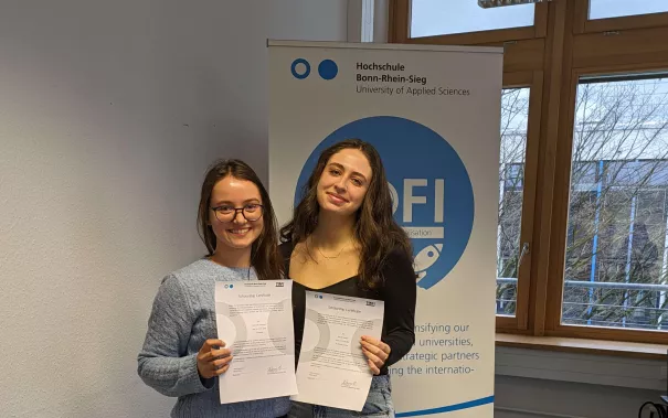 TOFI Stipendiatinnen aus Brasilien und Jordanien