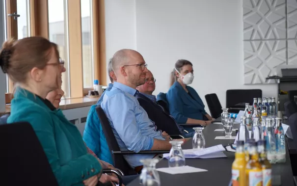 Hochschule gratuliert Promovierenden 29022024 Foto Pascal Schroeder 05_0.JPG