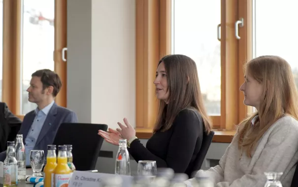 Hochschule gratuliert Promovierenden 29022024 Foto Pascal Schroeder 06.JPG