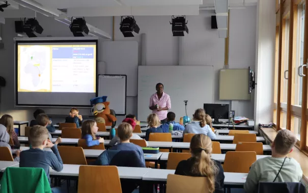 Kinderuni Armut verstehen Treptow StA 20240314 Foto Caroline Jahn 02.JPG