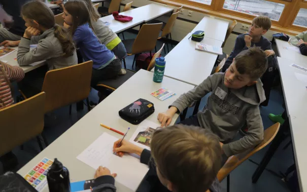 Kinderuni Armut verstehen Treptow StA 20240314 Foto Caroline Jahn 11.JPG