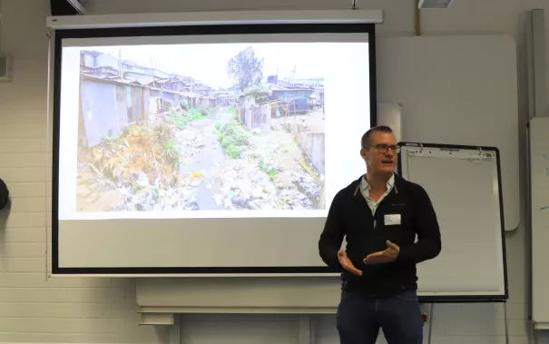 Kinderuni Armut verstehen Treptow StA 20240314 Foto Caroline Jahn 34.JPG