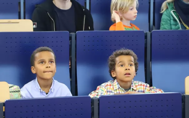 Kinderuni Diplom Verleihung Audimax StA 20240418 Foto Juri Kuestenmacher 006.JPG