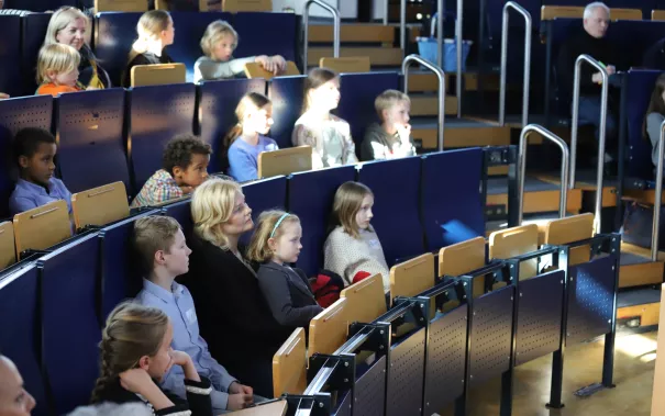 Kinderuni Diplom Verleihung Audimax StA 20240418 Foto Juri Kuestenmacher 084.JPG