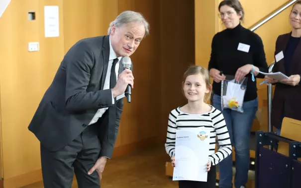 Kinderuni Diplom Verleihung Audimax StA 20240418 Foto Juri Kuestenmacher 129.JPG