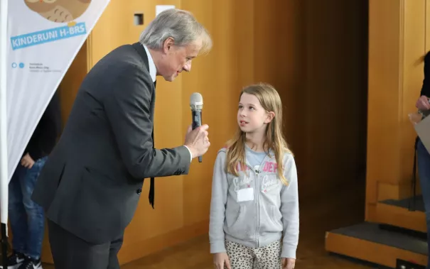 Kinderuni Diplom Verleihung Audimax StA 20240418 Foto Juri Kuestenmacher 155.JPG