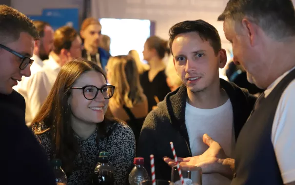 Absolventenfeier Telekom Dome Party 20241019 Foto Juri Kuestenmacher 120.JPG
