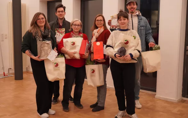 Helferinnen und Helfer Obstkäppchen Wunschbaum 18122024