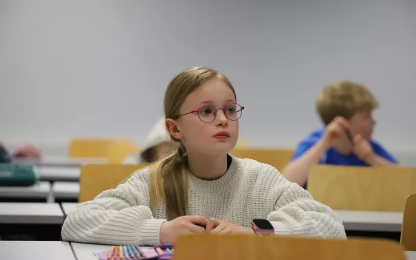 Kinderuni Medien richtig nutzen Guer-Seker StA 20250220 Foto Juri Kuestenmacher 12.JPG