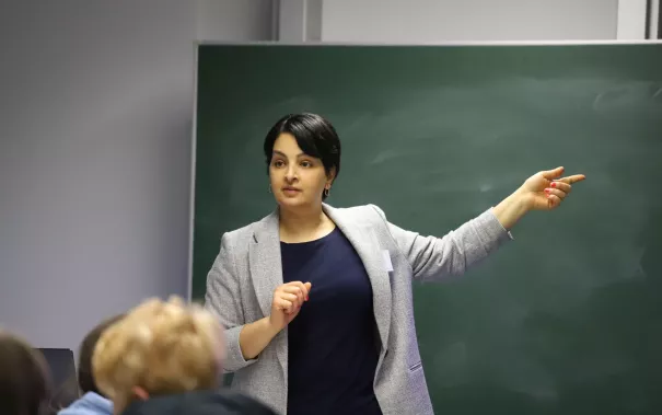 Kinderuni Medien richtig nutzen Guer-Seker StA 20250220 Foto Juri Kuestenmacher 45.JPG