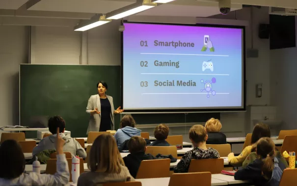 Kinderuni Medien richtig nutzen Guer-Seker StA 20250220 Foto Juri Kuestenmacher 48.JPG