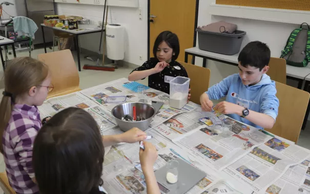 Kinderuni Gummibaerchen mit Guido Krause StA 20250403 Foto Caro Jahn 03.JPG