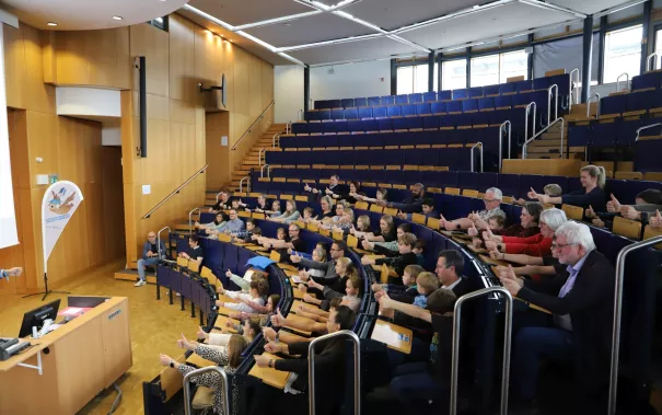 Kinderuni Diplom-Verleihung StA Audimax 20250605 Foto Juri Kuestenmacher 047.JPG