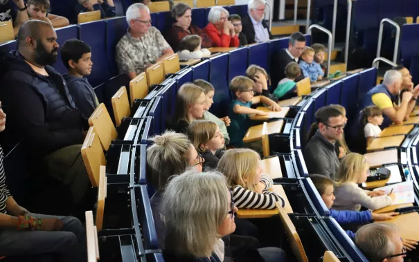 Kinderuni Diplom-Verleihung StA Audimax 20250605 Foto Juri Kuestenmacher 057.JPG